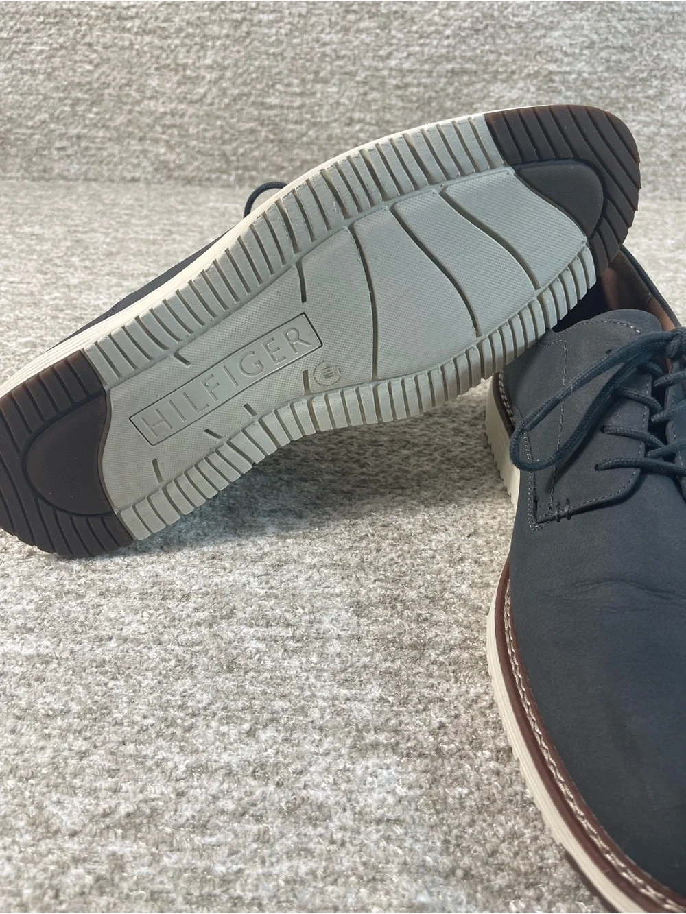 Tommy Hilfiger Hiday Men’s Oxford Dark Gray Casual Shoe Size 11. SKU#0420